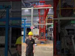 Lade- und Aufladeraufzug