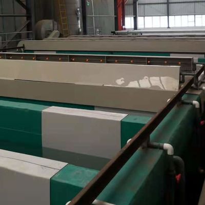 Guter Preis 415v 1000 T / Monat Manuelle Anodisierung Produktionslinie 8000*Breite*3500 Online