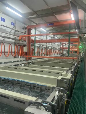 Guter Preis 2.200 Tonnen/Monat SPS-gesteuerte Aluminium-Eloxalanlage für Typ II & III Oberflächenbehandlung Online